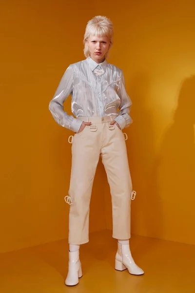 Look 10